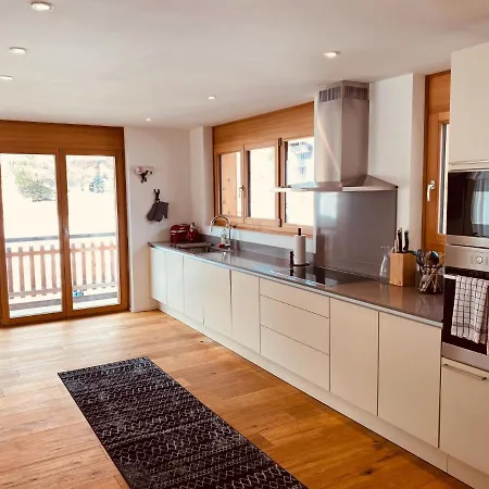 Apartment Fredy Fahrt Ski Saas-Fee